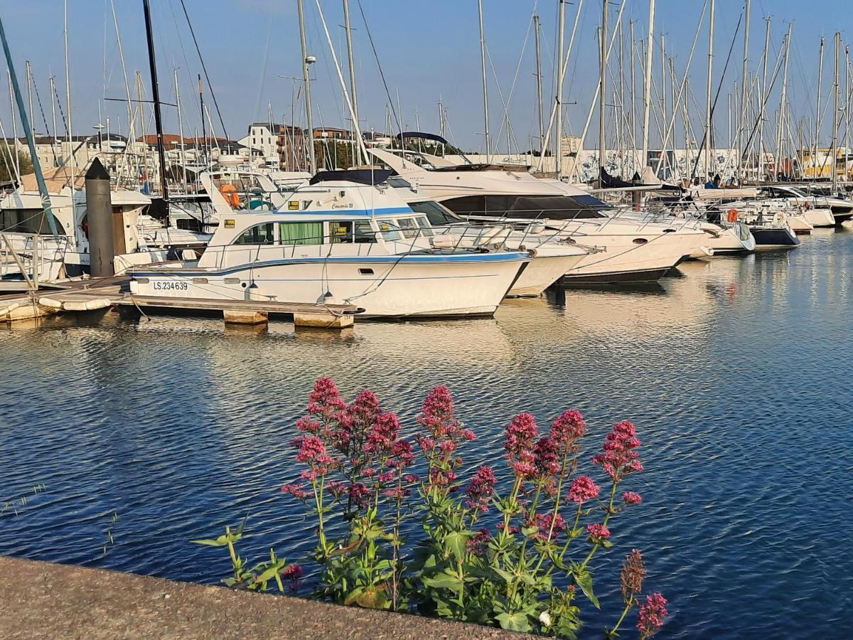Appartement Vue Sur Mer Les Sables-dʼOlonne Exterior foto